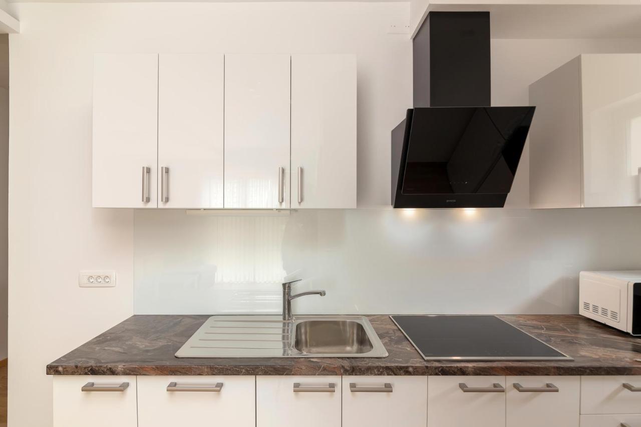 Vila Vita Apartments ครานสกา โกรา ภายนอก รูปภาพ
