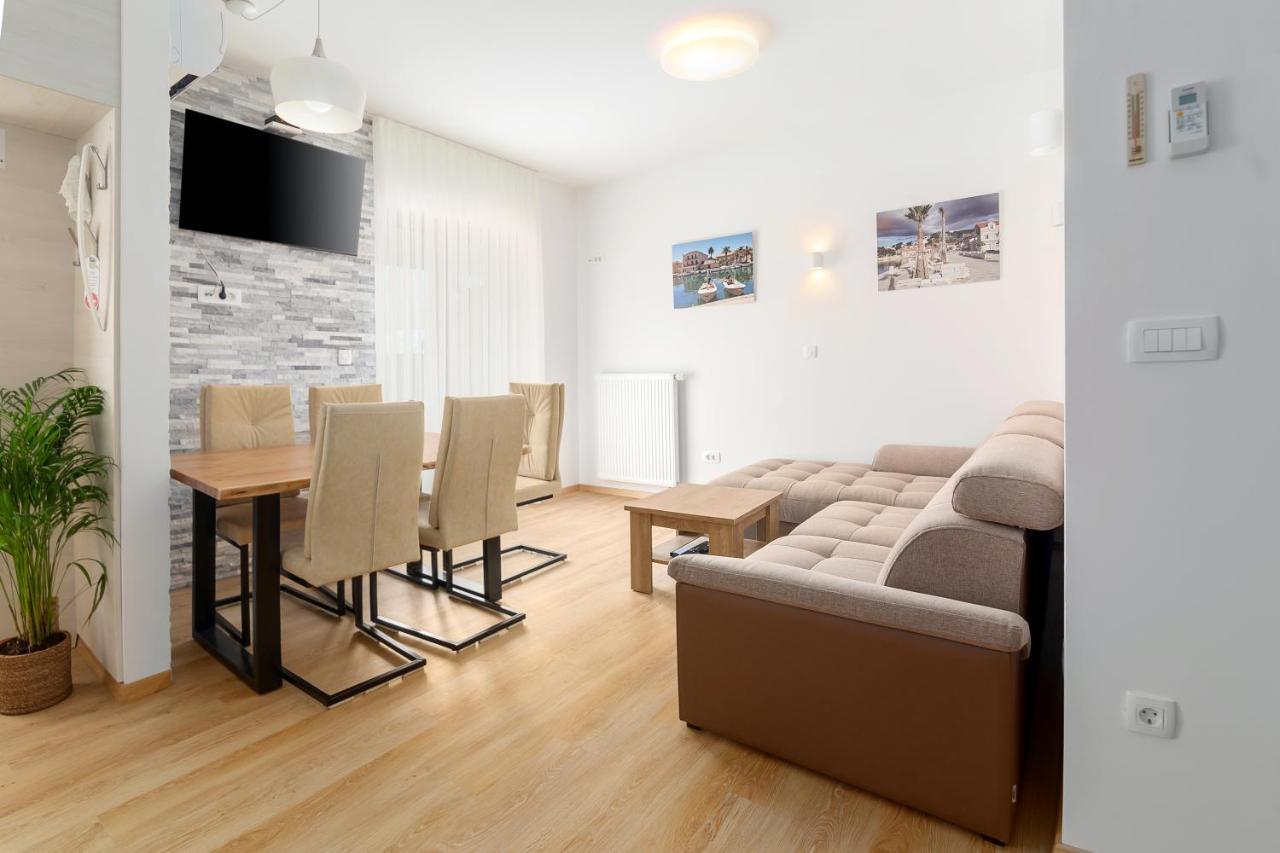 Vila Vita Apartments ครานสกา โกรา ภายนอก รูปภาพ