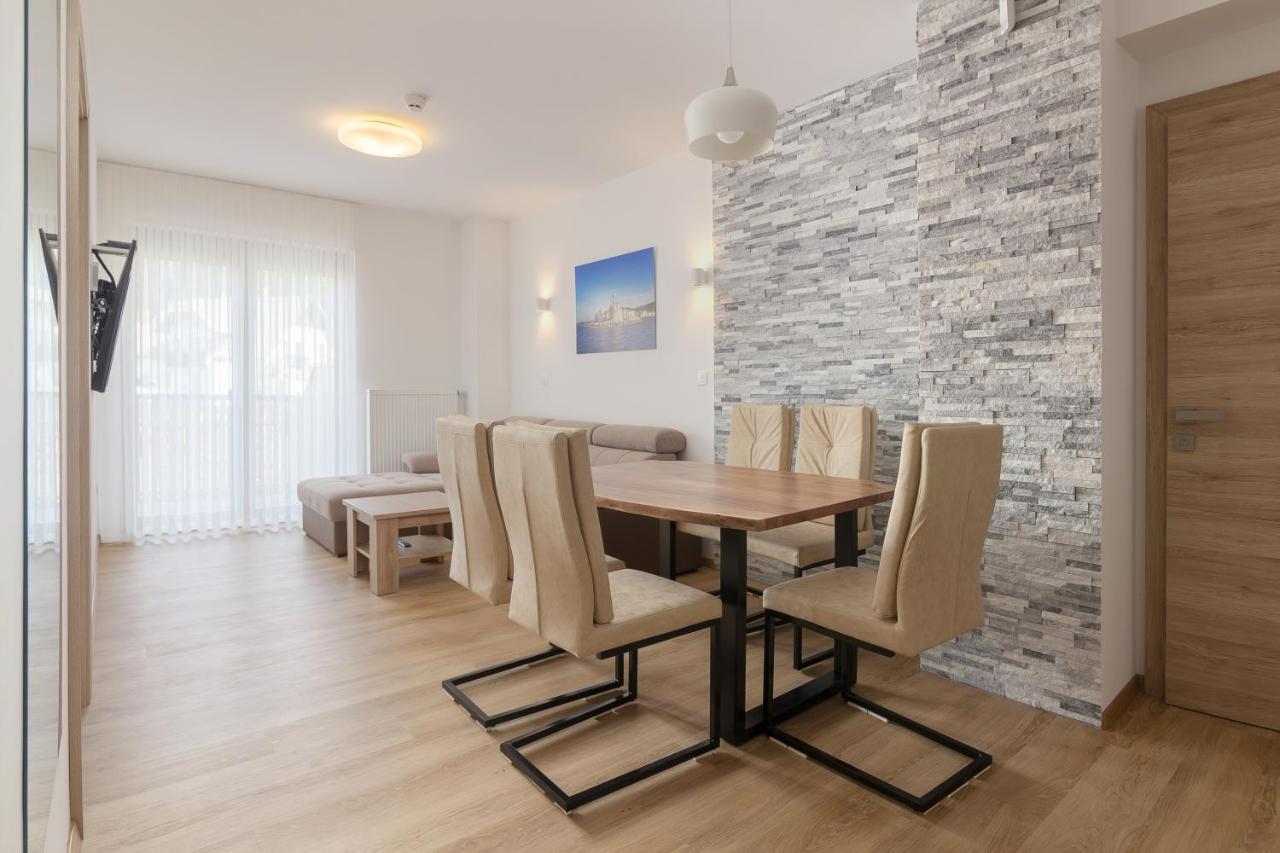 Vila Vita Apartments ครานสกา โกรา ภายนอก รูปภาพ