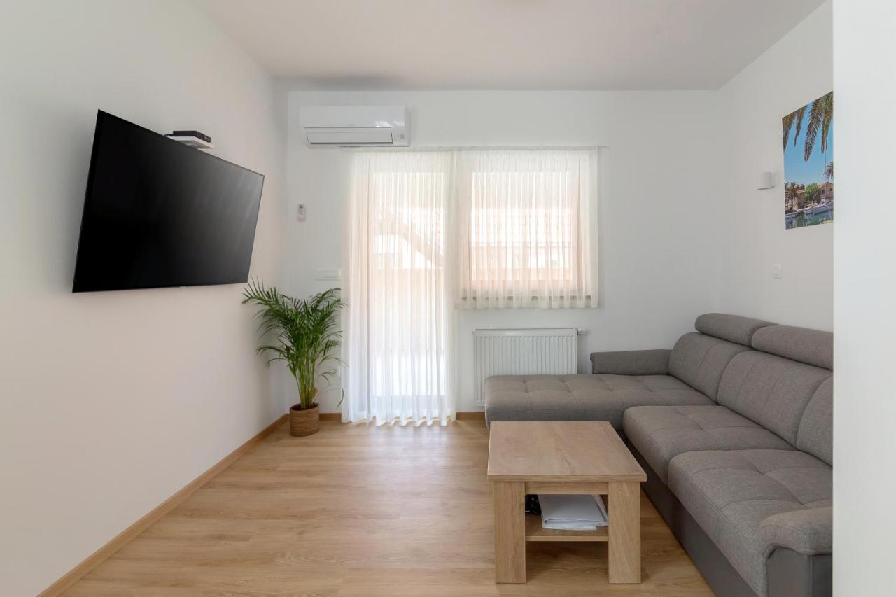 Vila Vita Apartments ครานสกา โกรา ภายนอก รูปภาพ